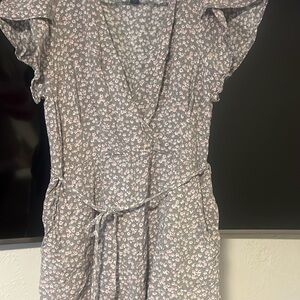 Wild Fable Floral Jumpsuit in Gray and White